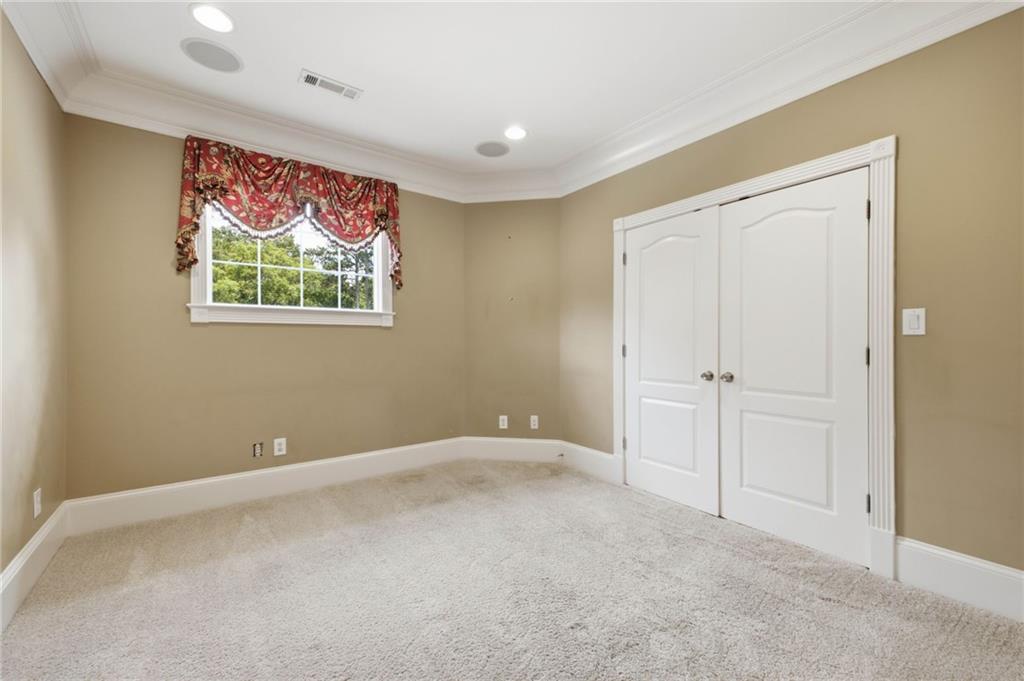 5 St Andrews Way Rome, GA 30165 - Photo 46 of 75 a view of an empty room with a window