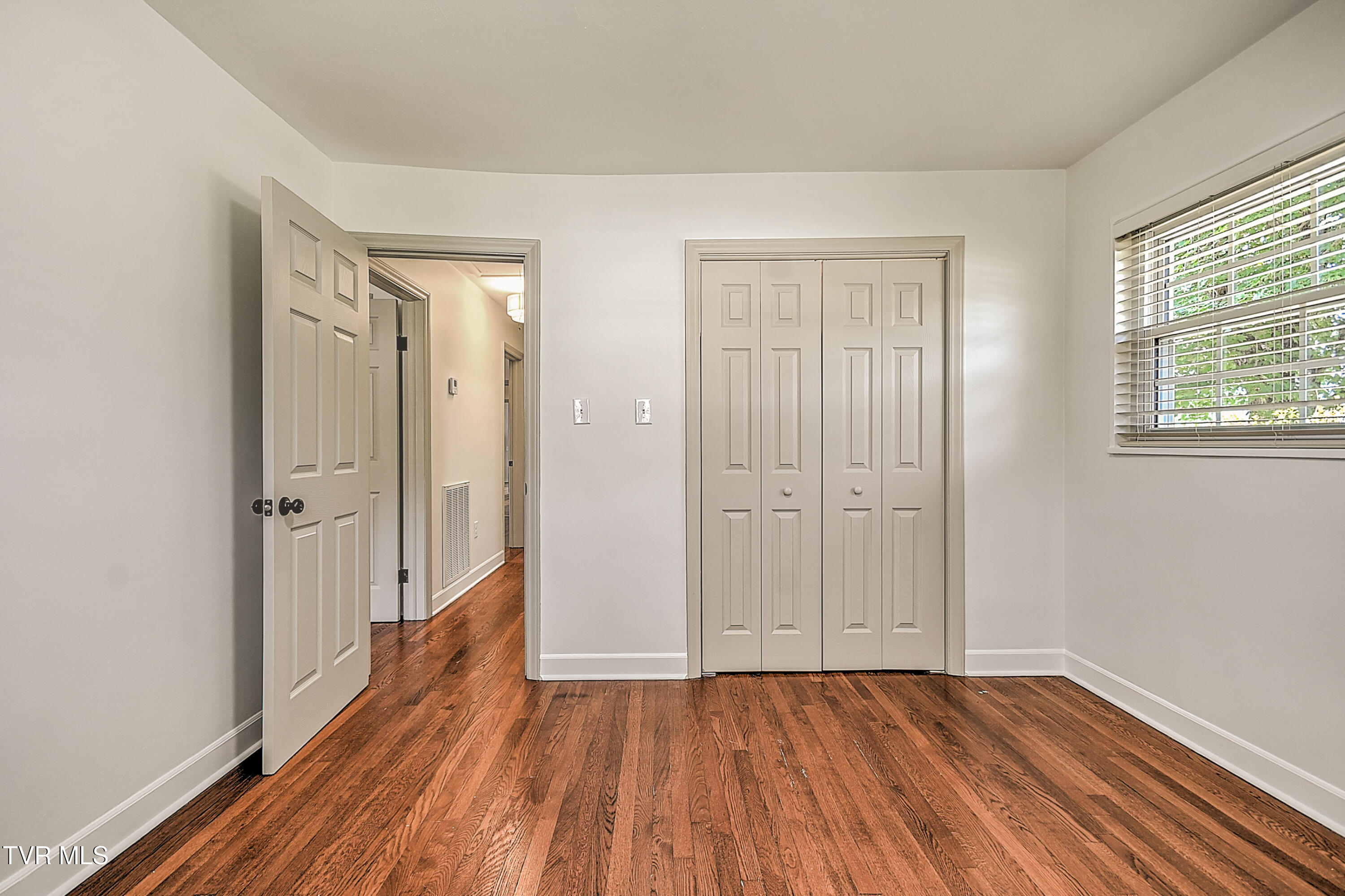 110 Richmond Heights Road Bristol, TN 37620 - Photo 29 of 45 110 Richmond Heights DOM-31