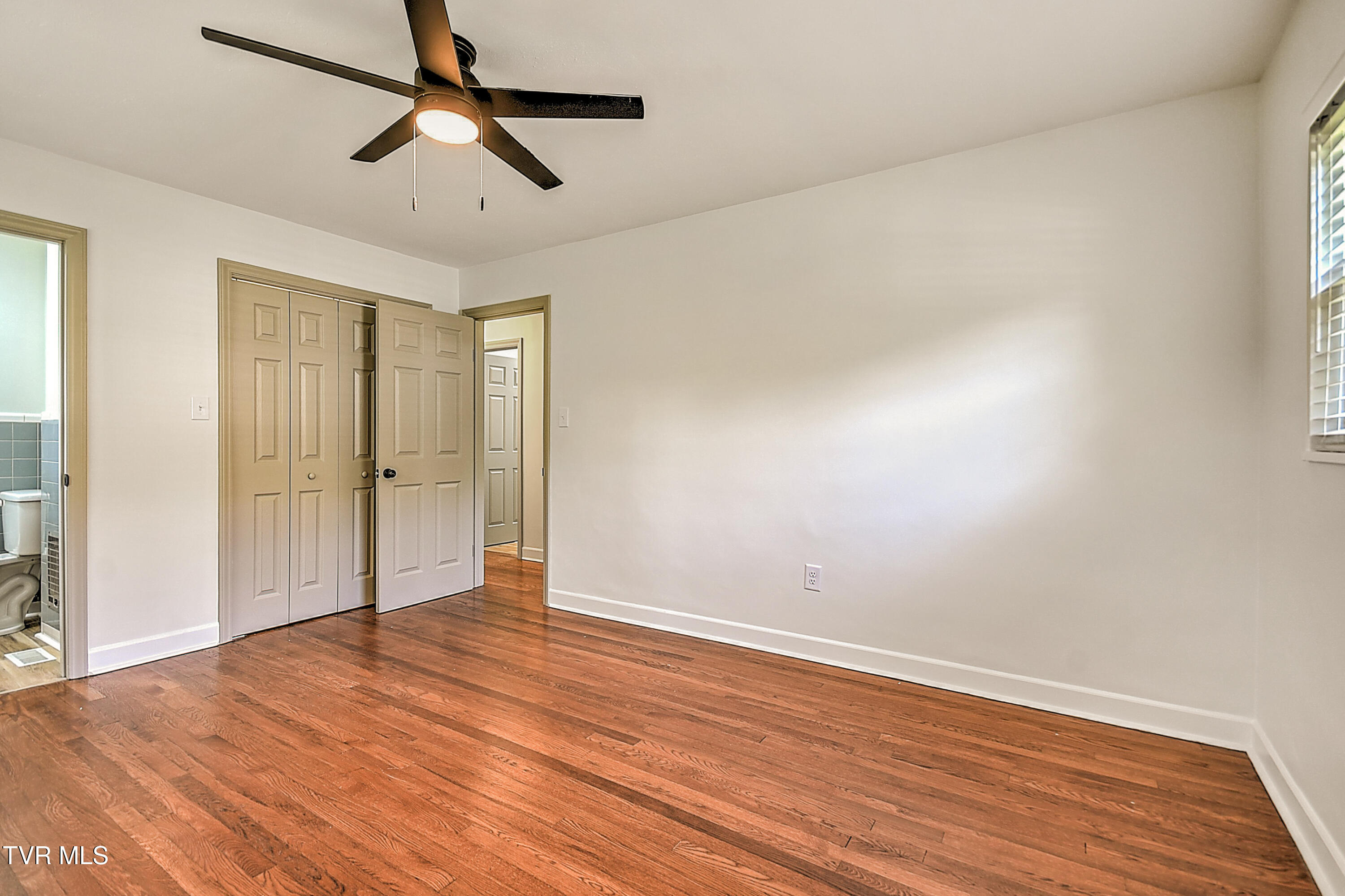 110 Richmond Heights Road Bristol, TN 37620 - Photo 33 of 45 110 Richmond Heights DOM-35