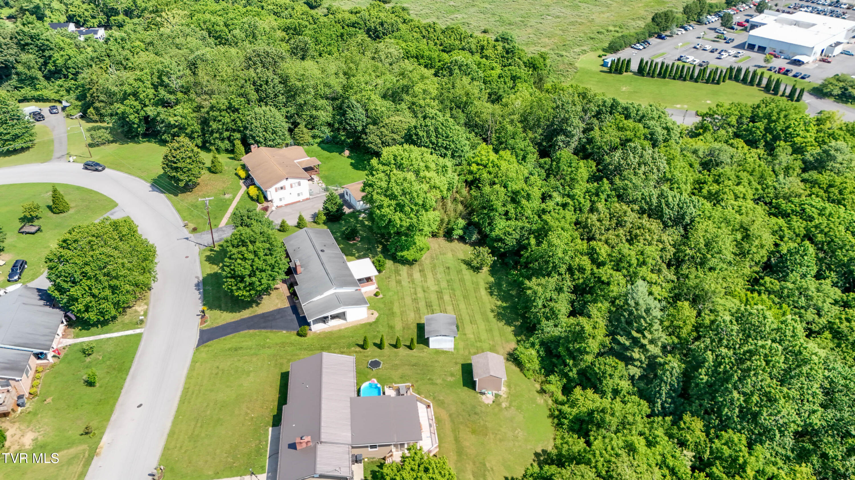 110 Richmond Heights Road Bristol, TN 37620 - Photo 42 of 45 110 Richmond Heights Drone GUNIT-8