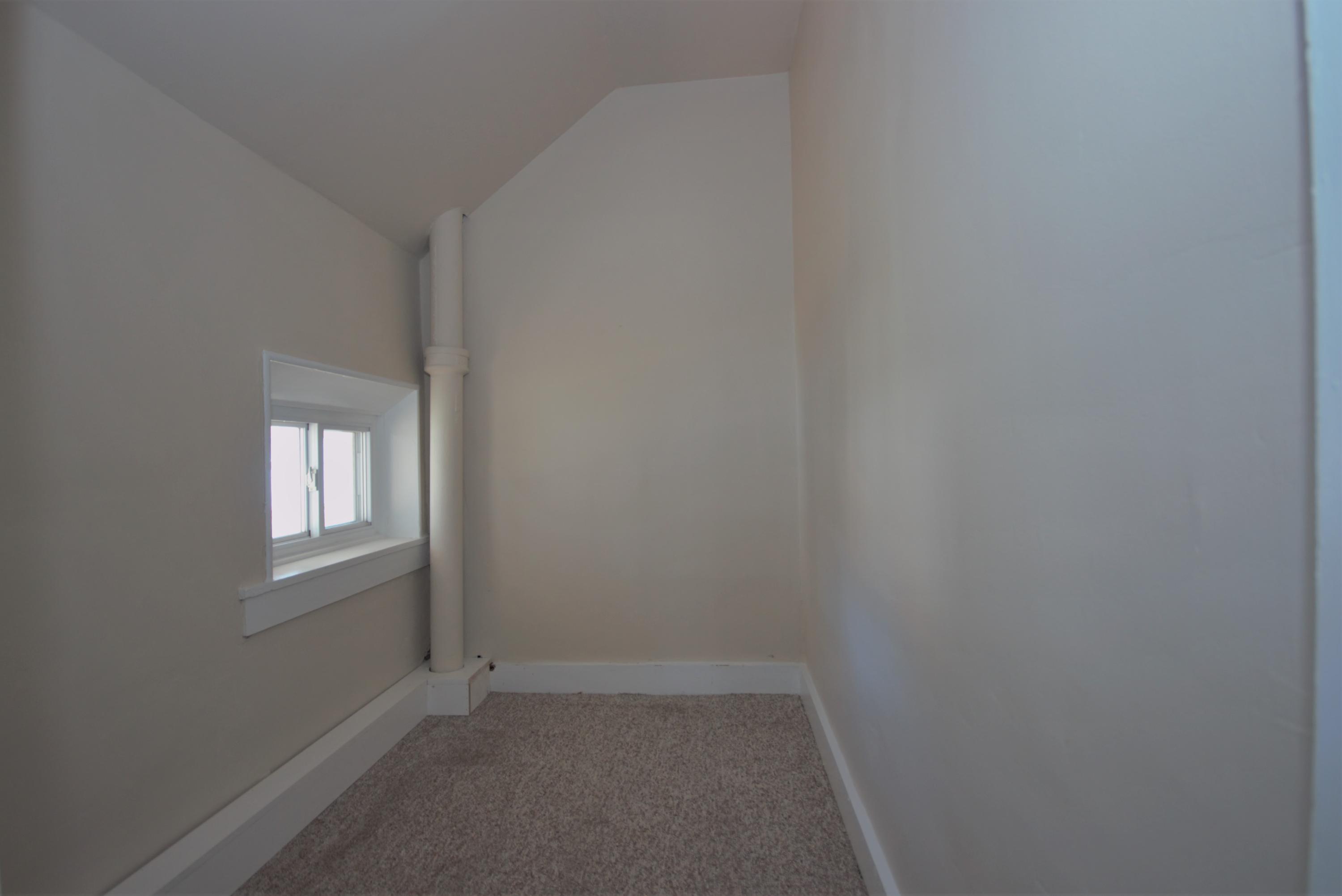 22 Rock Street Bangor, ME 04401 - Photo 34 of 40 30