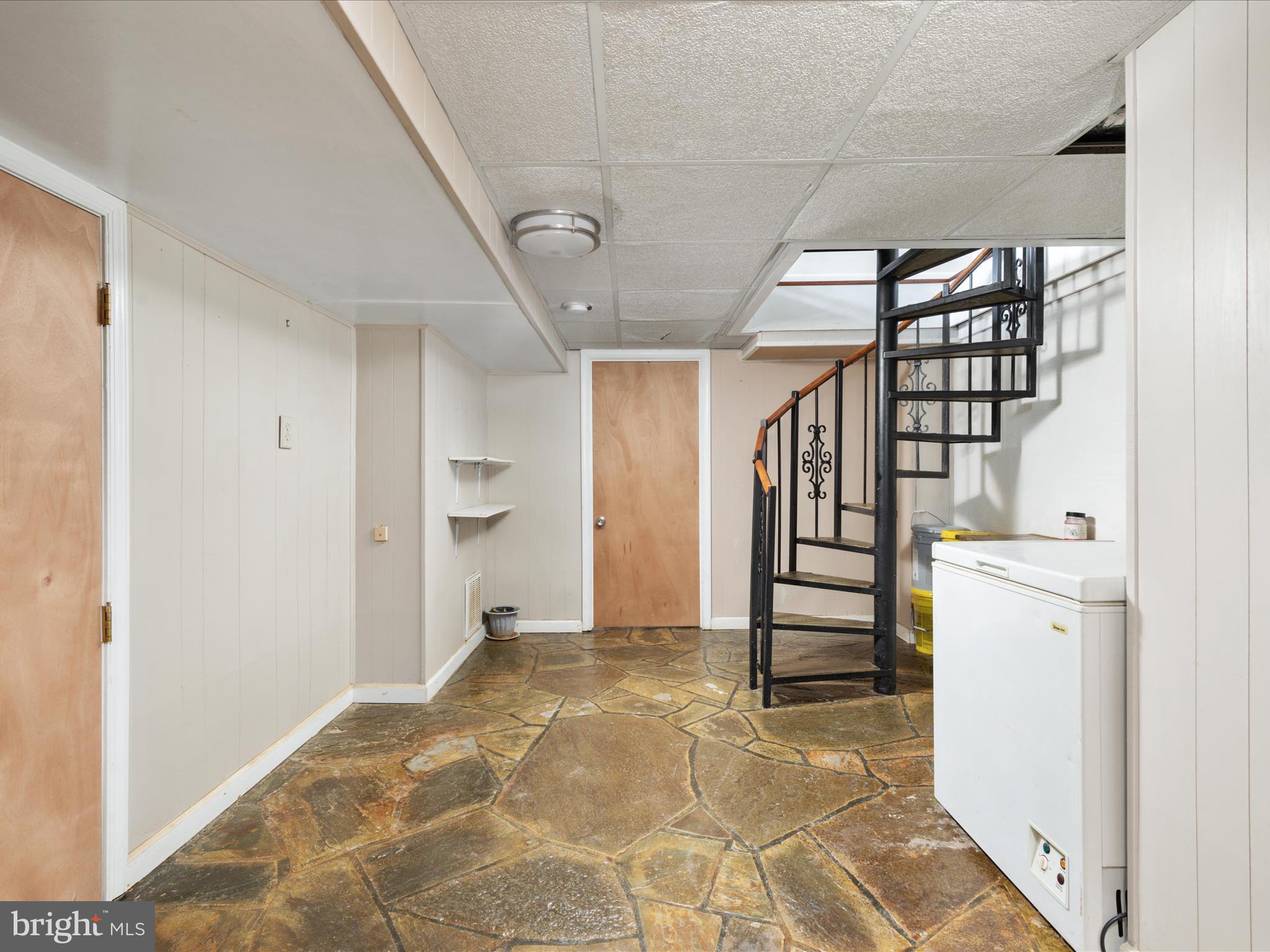646 Old Dam Road Front Royal, VA 22630 - Photo 25 of 88 a view of entryway with a front door