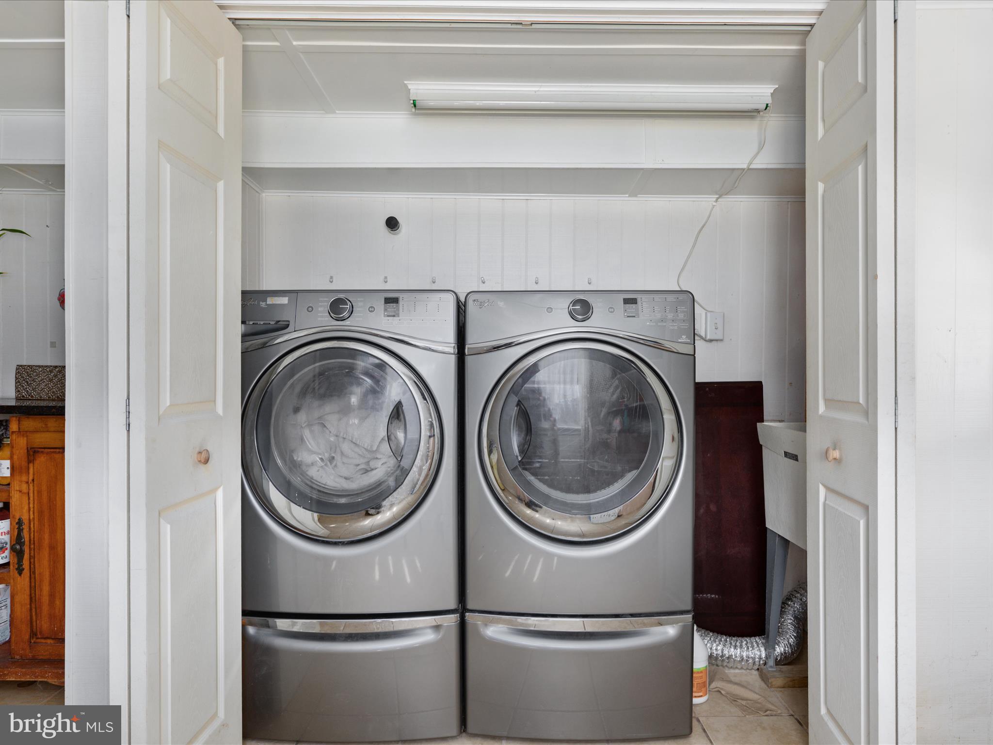 646 Old Dam Road Front Royal, VA 22630 - Photo 30 of 88 a utility room with dryer and washer
