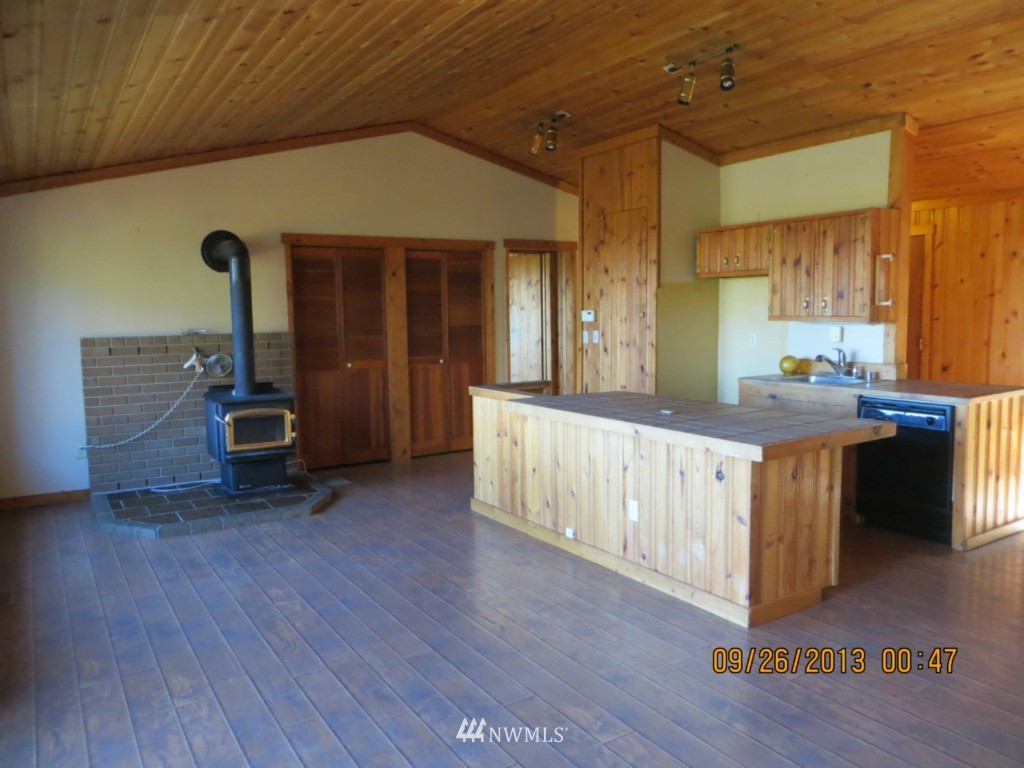 313 Wildcat Road Port Angeles, WA 98363 - Photo 8 of 10 Gallery Image 8