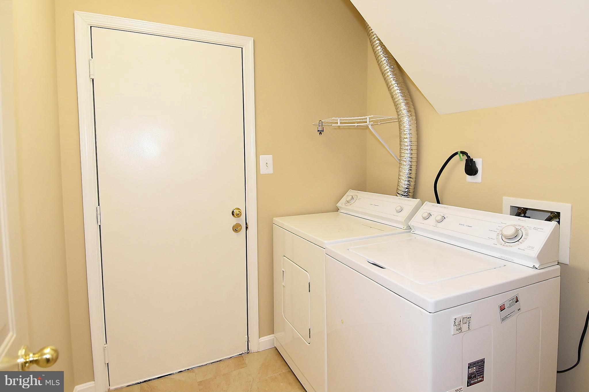 1300 Windleaf Drive, Unit A Reston, VA 20194 - Photo 12 of 30 Mudroom/laundry room off kitchen