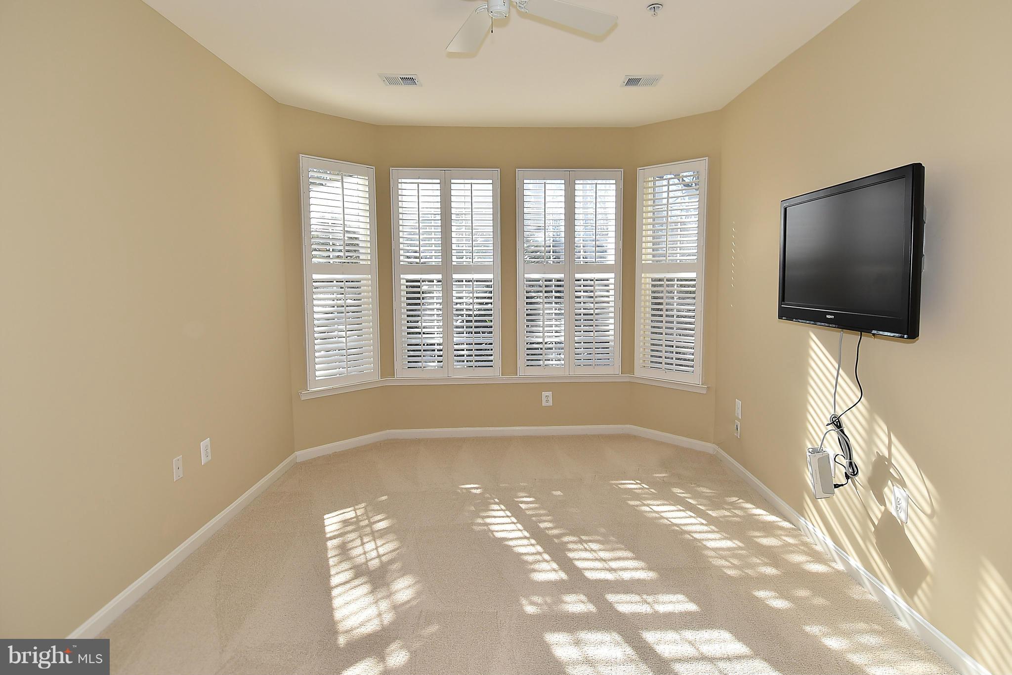 1300 Windleaf Drive, Unit A Reston, VA 20194 - Photo 16 of 30 Bedroom (Master)