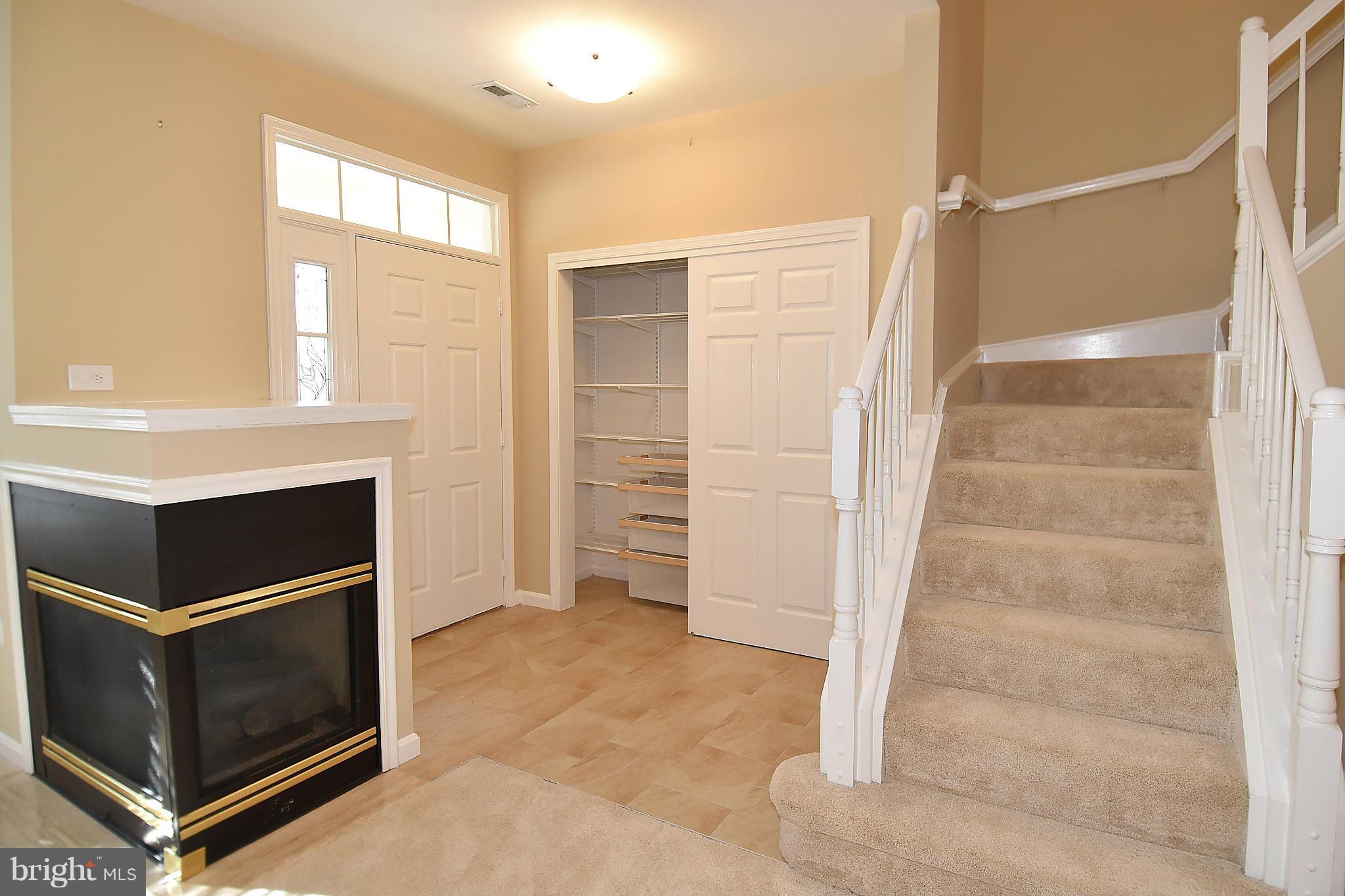 1300 Windleaf Drive, Unit A Reston, VA 20194 - Photo 3 of 30 Entrance foyer w/coat closet