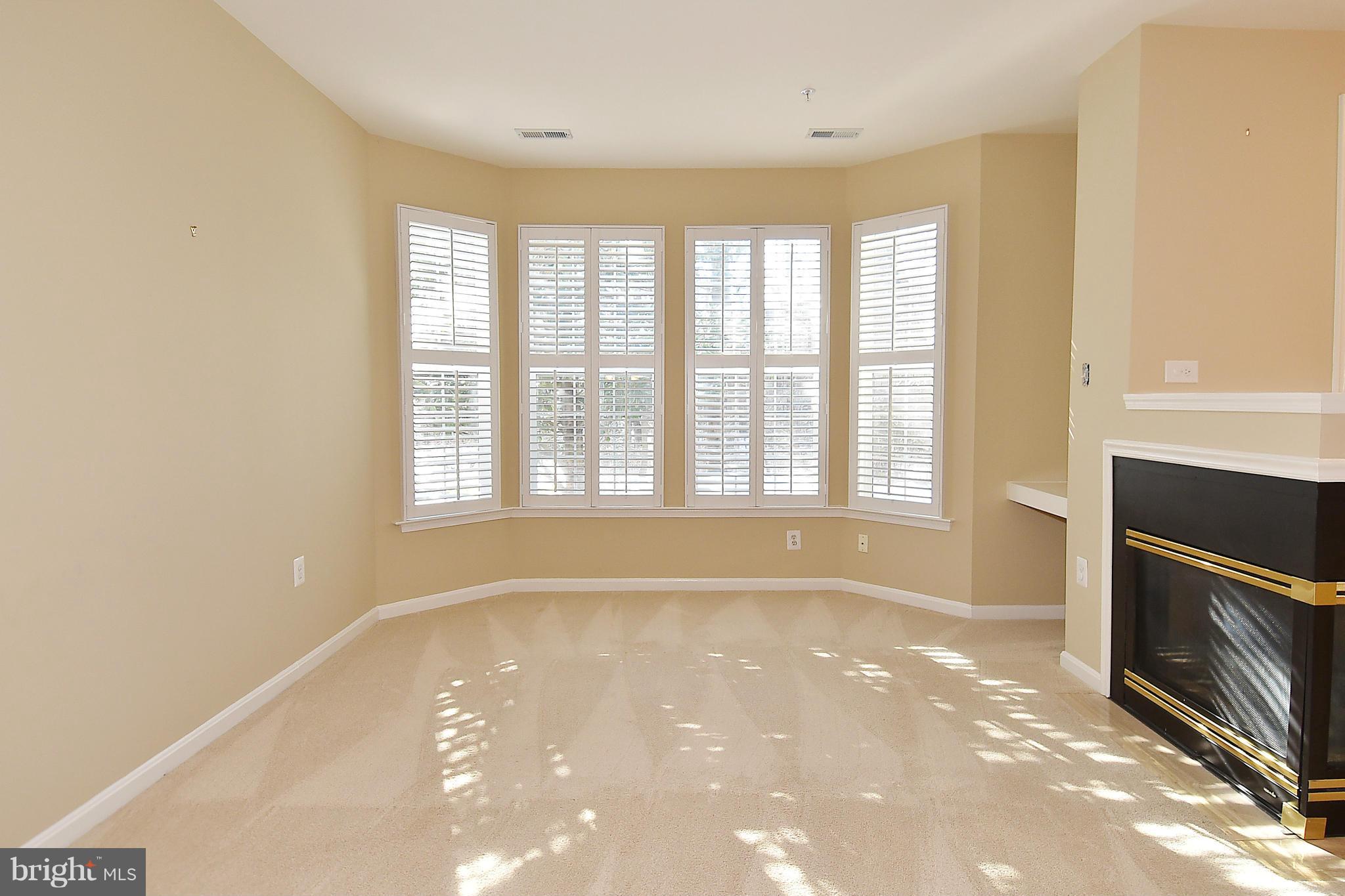 1300 Windleaf Drive, Unit A Reston, VA 20194 - Photo 4 of 30 Living Room
