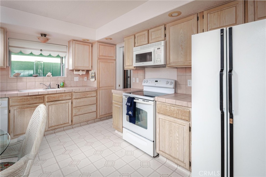 3449 Studio Drive Cayucos, CA 93430 - Photo 8 of 31