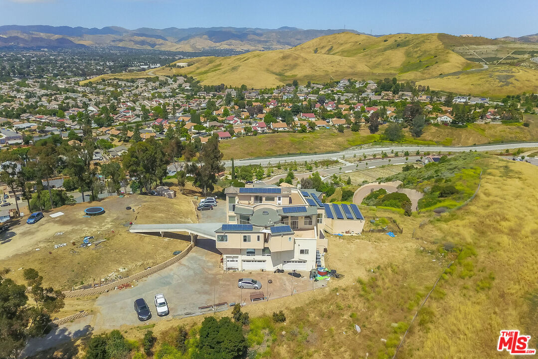 403 Talbert Avenue Simi Valley, CA 93065 - Photo 5 of 10