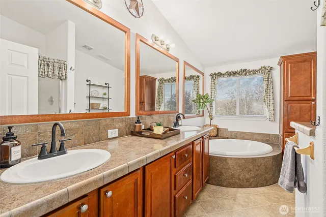 $549,900 | 405 Bryden Avenue, Centralia, WA 98531