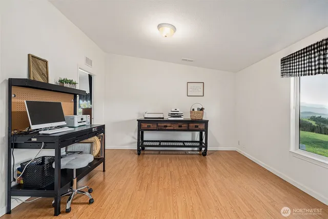 $549,900 | 405 Bryden Avenue, Centralia, WA 98531