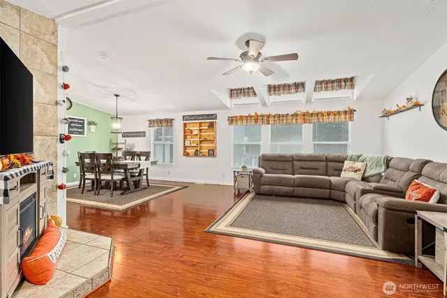 $549,900 | 405 Bryden Avenue, Centralia, WA 98531