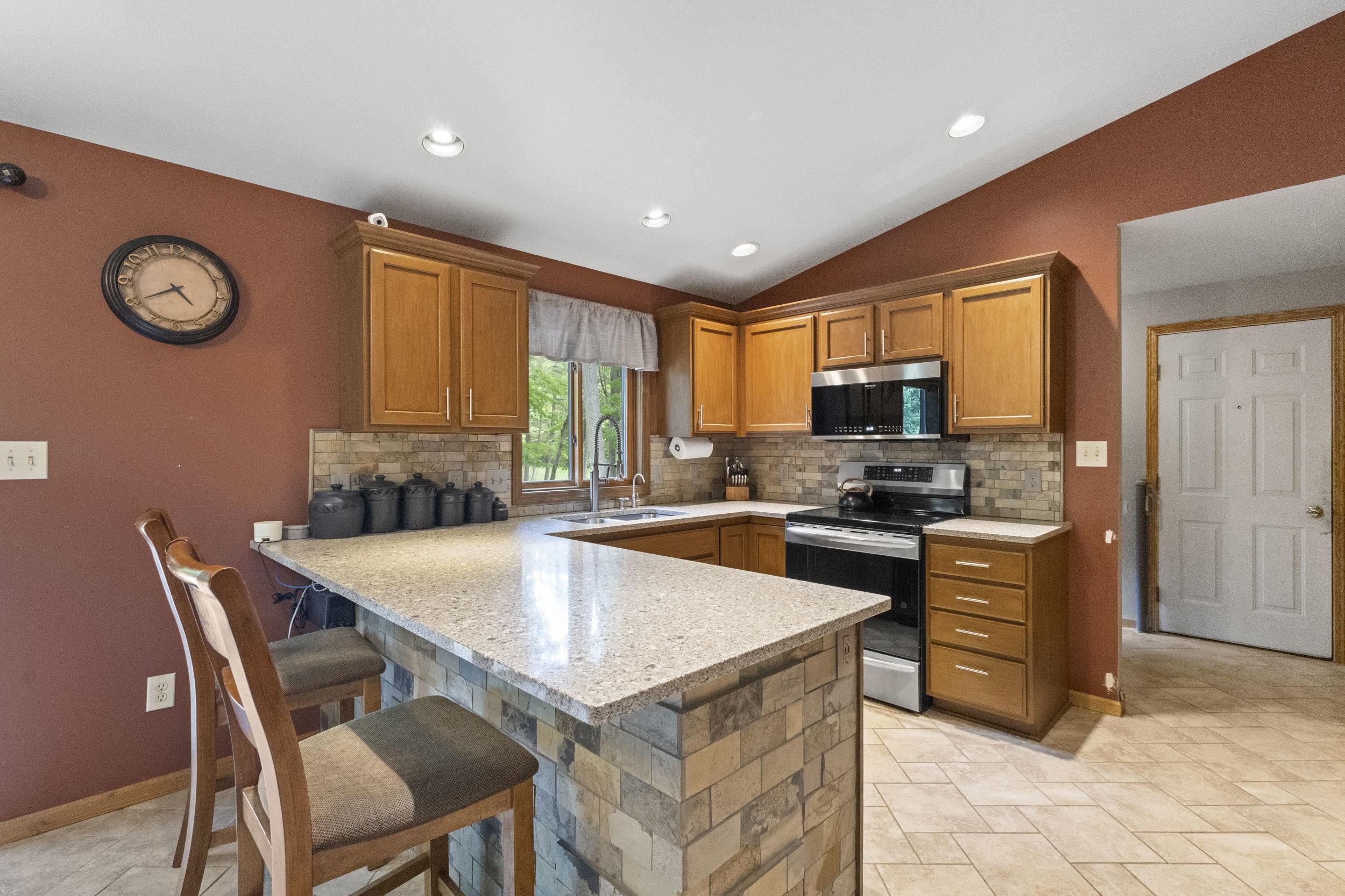 W2384 Sequin Road Marinette, WI 54143 - Photo 18 of 84