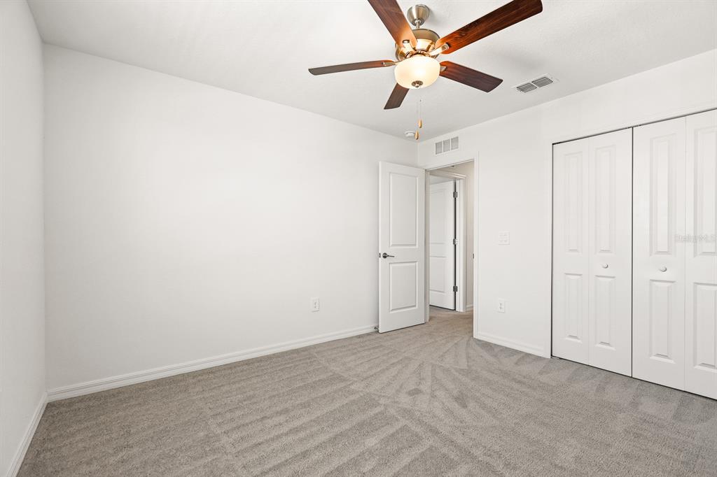 2881 Silver Scallop Loop Wimauma, FL 33598 - Photo 36 of 40