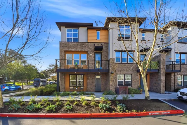 $1,790,000 | 557 Charles Fraker Terrace, Unit 1, Sunnyvale, CA 94085