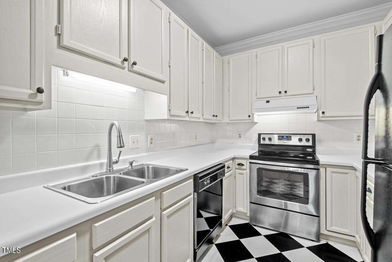 3703 Carnegie Lane Raleigh, NC 27612 - Photo 22 of 49 21