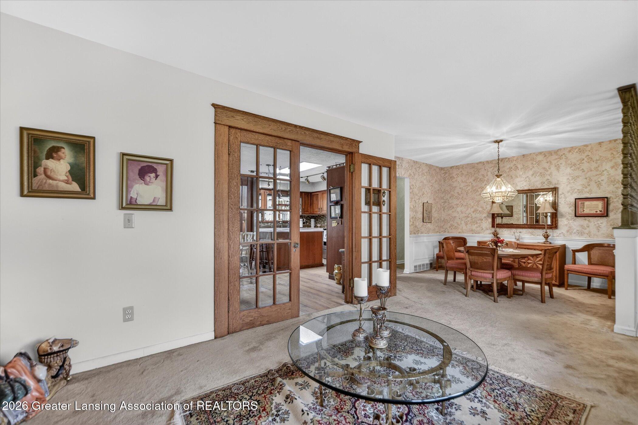 1411 Chester Road Lansing, MI 48912 - Photo 20 of 43 10-1411-Chester-Rd-Lansing-MI-48912-Wind