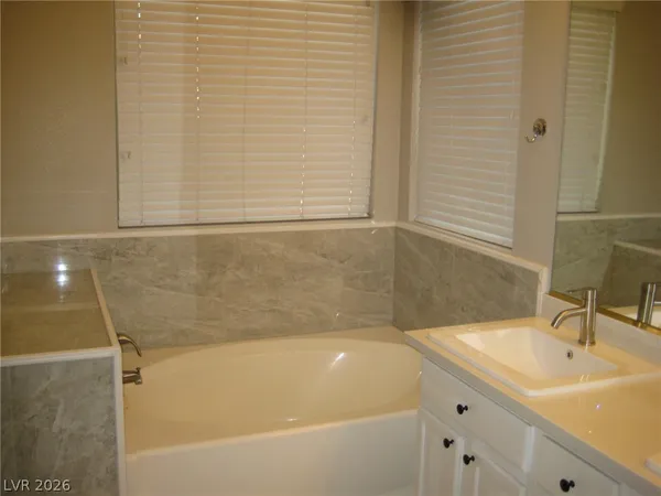 $2,020 | 875 Hollandsworth Avenue, Las Vegas, NV 89123