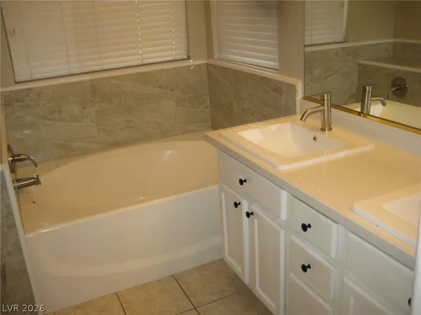 $2,020 | 875 Hollandsworth Avenue, Las Vegas, NV 89123