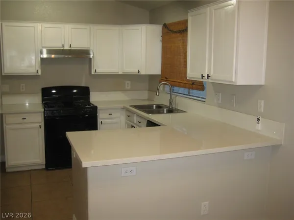 $2,020 | 875 Hollandsworth Avenue, Las Vegas, NV 89123