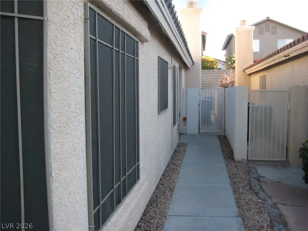 $2,020 | 875 Hollandsworth Avenue, Las Vegas, NV 89123