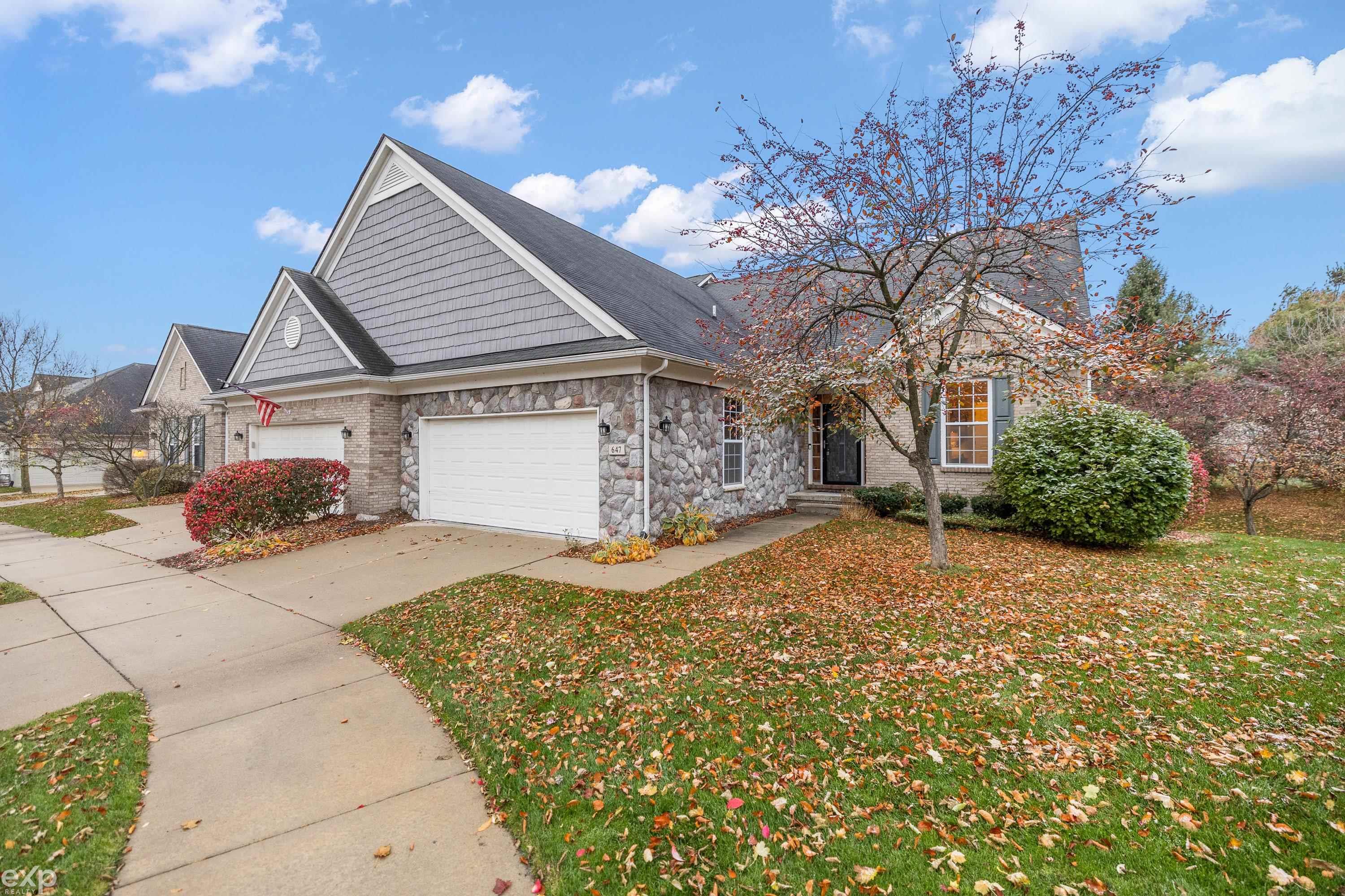 647 Telya Ridge Milford, MI 48381 - Photo 2 of 56 50126626-1.JPG