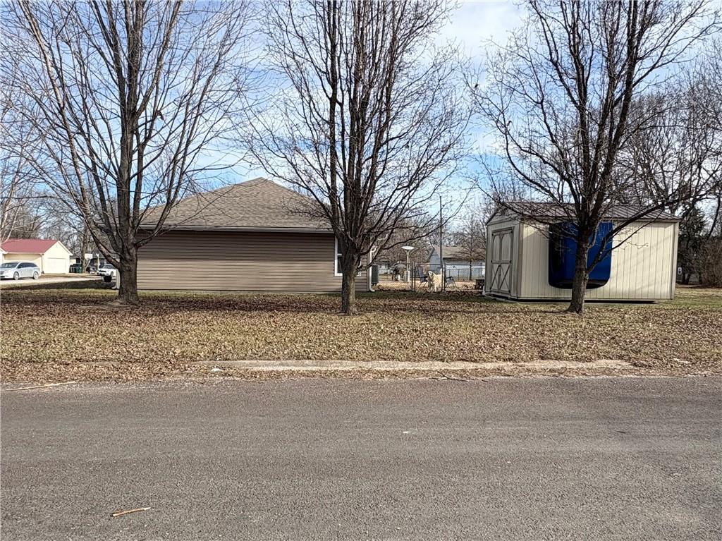 103 West Locust Street Archie, MO 64725 - Photo 4 of 39