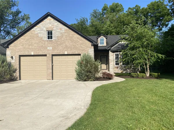 $2,975 | 9915 Wayne Road, Livonia, MI 48150