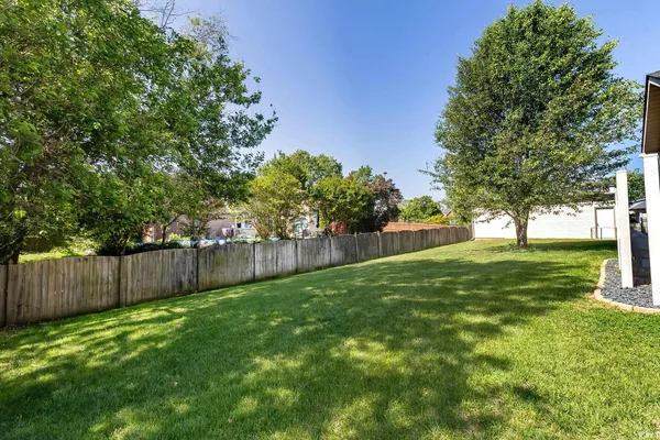 $570,000 | 7699 Hermitage Court, Newburgh, IN 47630