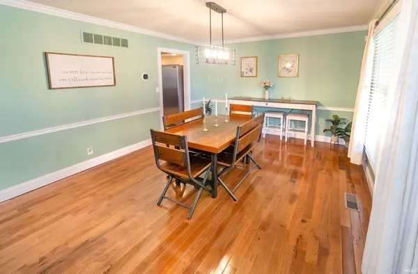 $570,000 | 7699 Hermitage Court, Newburgh, IN 47630