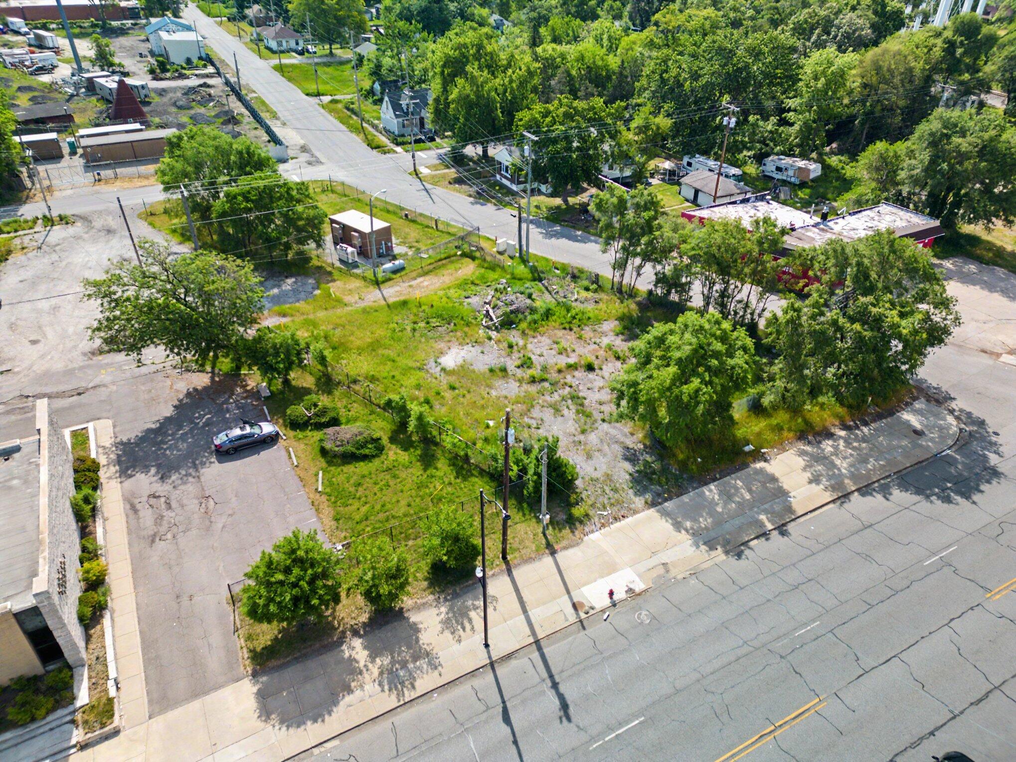 3989 Broadway Gary, IN 46409 - Photo 11 of 12 2038x1529