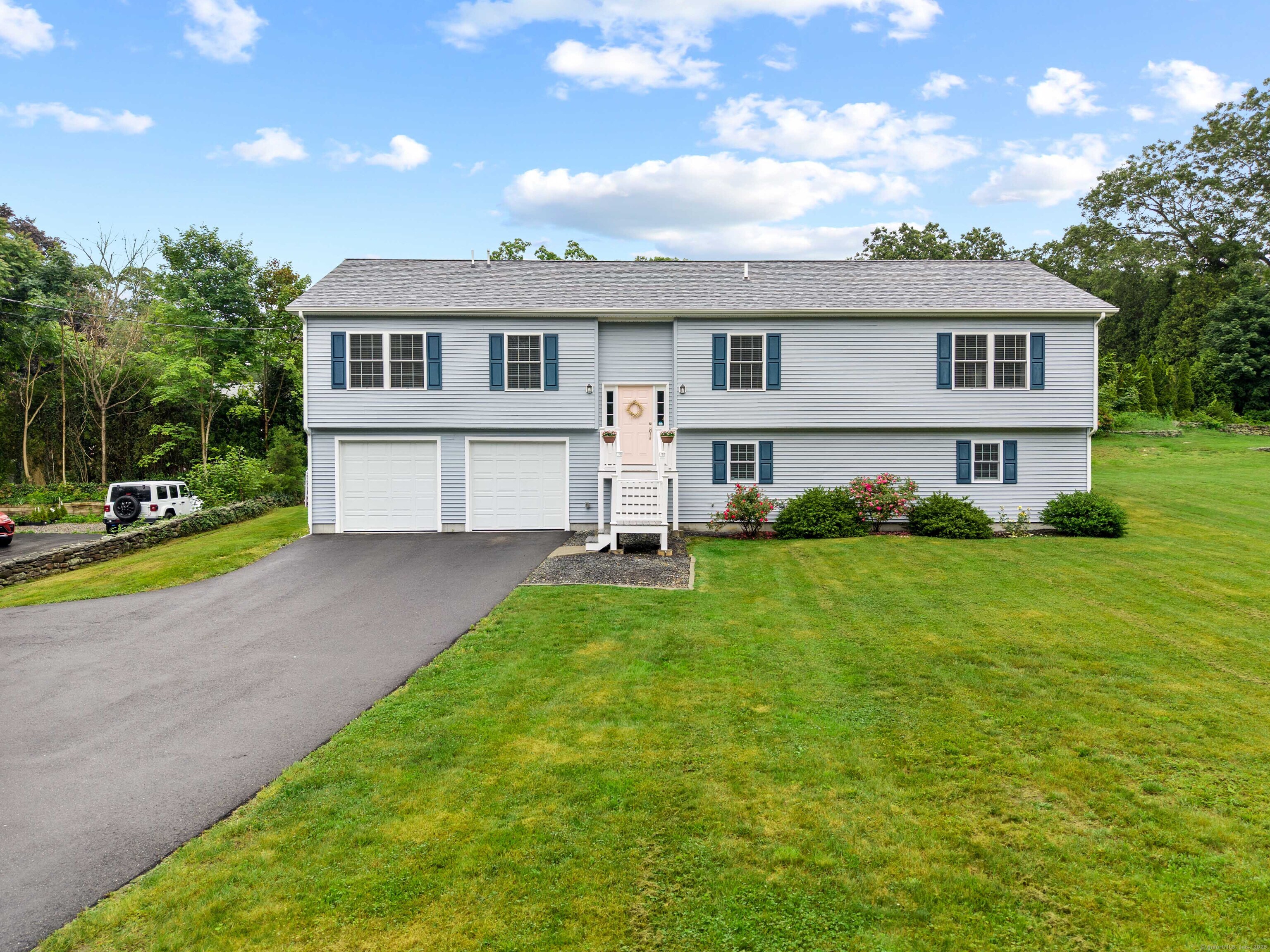 560 Laurel Hill Road Norwich, CT 06360 - Photo 1 of 1 Gallery Image 1