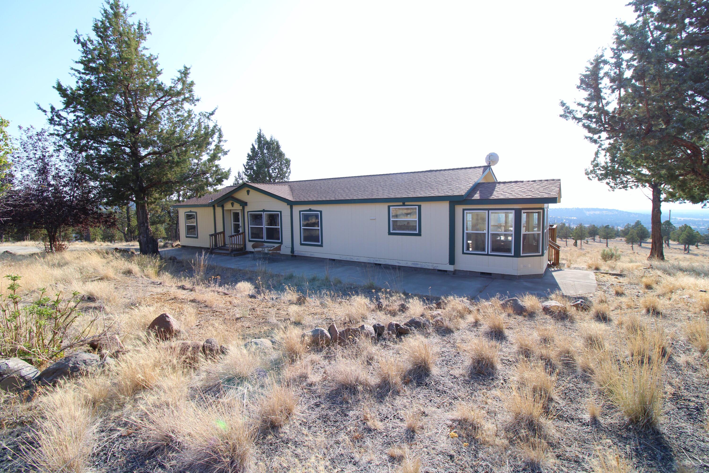 7571 Southeast Walther Loop Prineville, OR 97754 - Photo 29 of 38 Exterior4