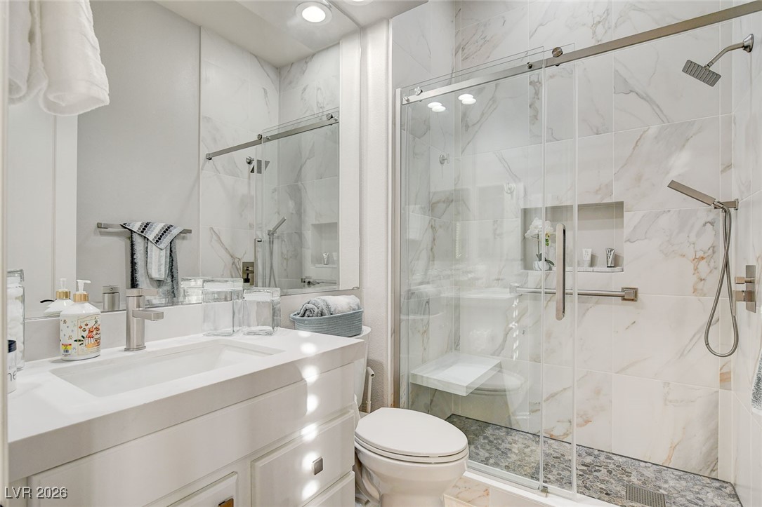 39 Via Paradiso Street Henderson, NV 89011 - Photo 21 of 56