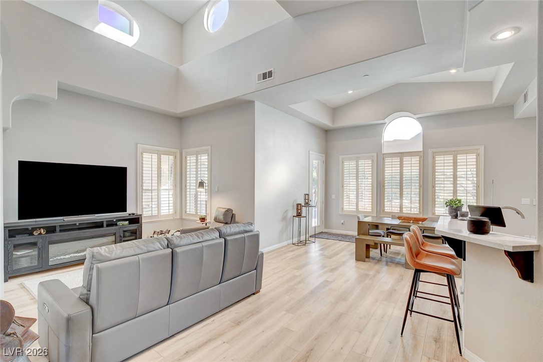 39 Via Paradiso Street Henderson, NV 89011 - Photo 8 of 56