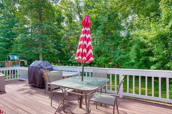 61 Beaverbrook Road Burlington, MA 01803 - Photo 4 of 30 Gallery Image 4