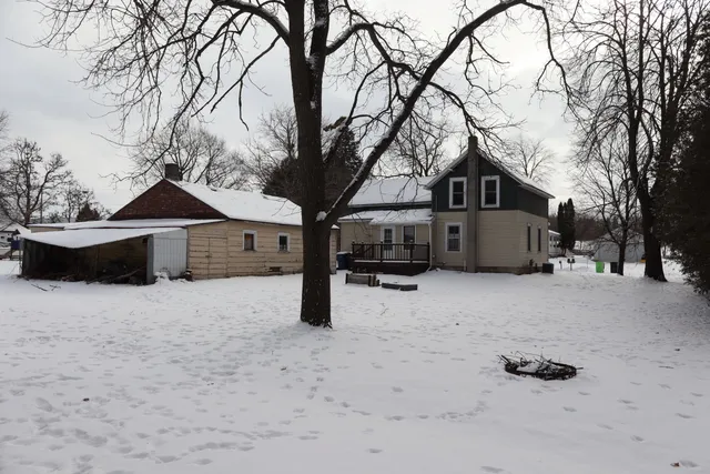 $179,000 | 60 West 1st Street, Clintonville, WI 54929