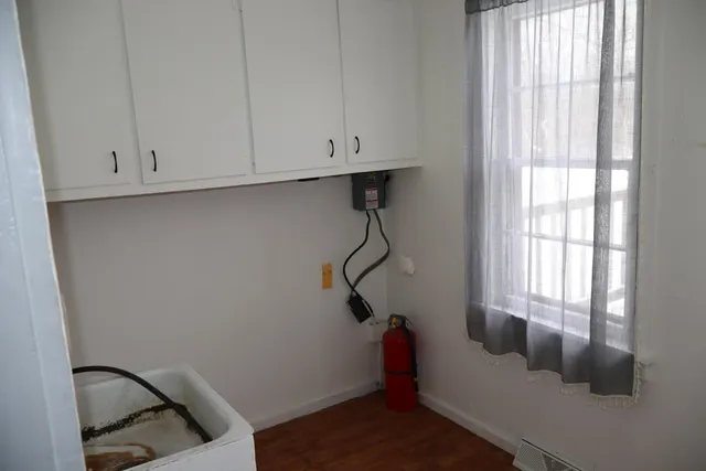 $179,000 | 60 West 1st Street, Clintonville, WI 54929