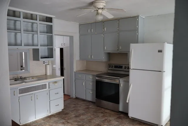 $179,000 | 60 West 1st Street, Clintonville, WI 54929