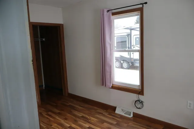 $179,000 | 60 West 1st Street, Clintonville, WI 54929