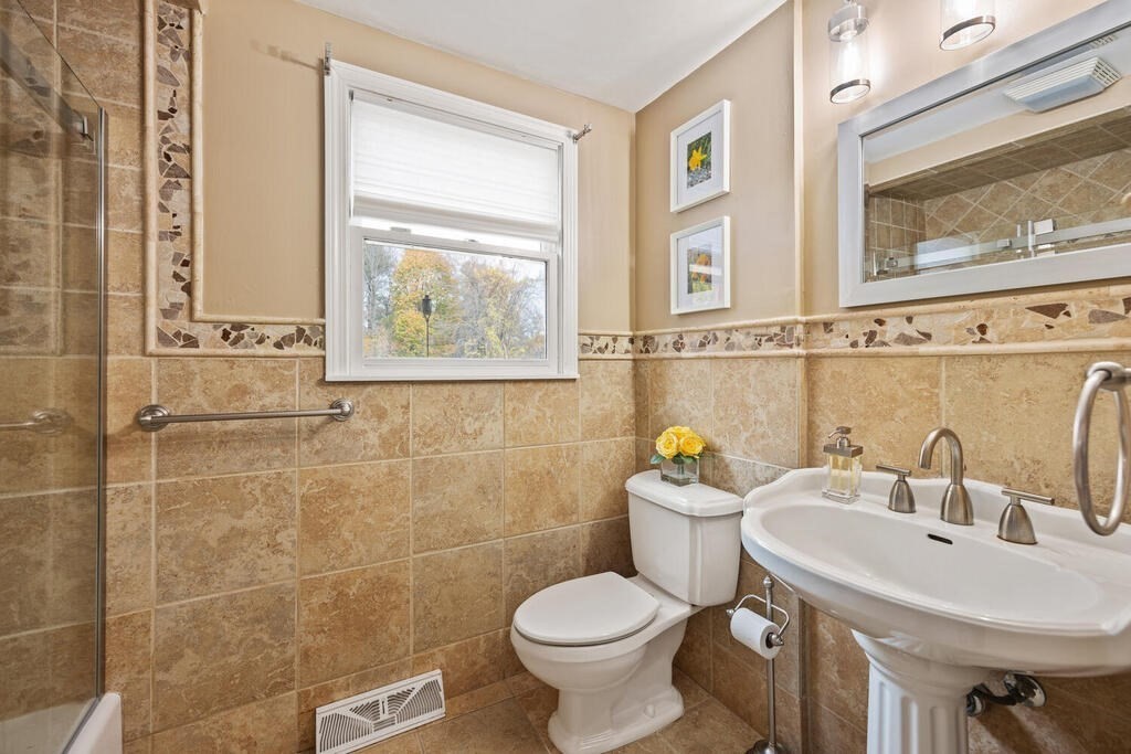 20 Harvard Road Billerica, MA 01821 - Photo 23 of 33