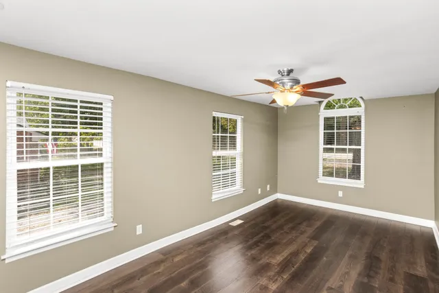 $2,000 | 3833 Saunders Avenue, Nashville, TN 37216