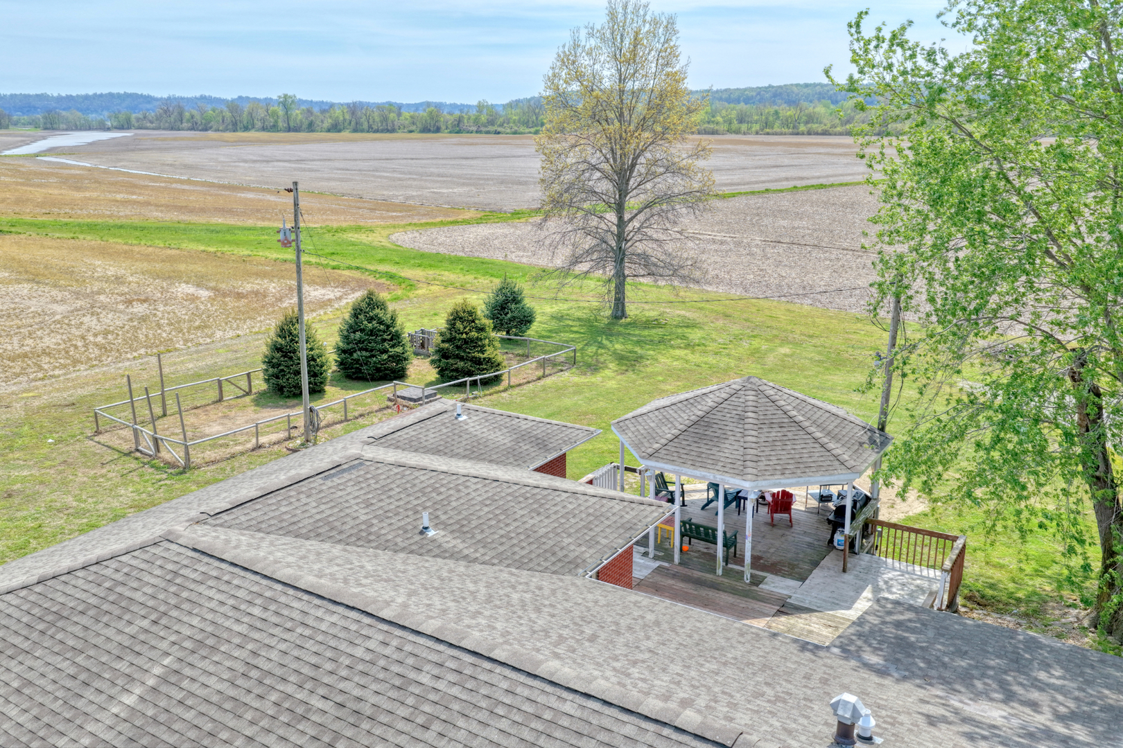 3992 Neunert Road Jacob, IL 62950 - Photo 42 of 48 a view of a garden with an outdoor seating