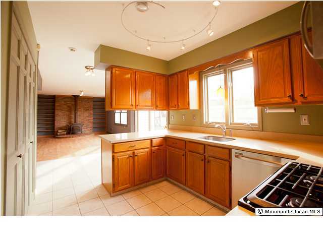 256 E Road Middletown, NJ 07718 - Photo 3 of 3 Additional Photo