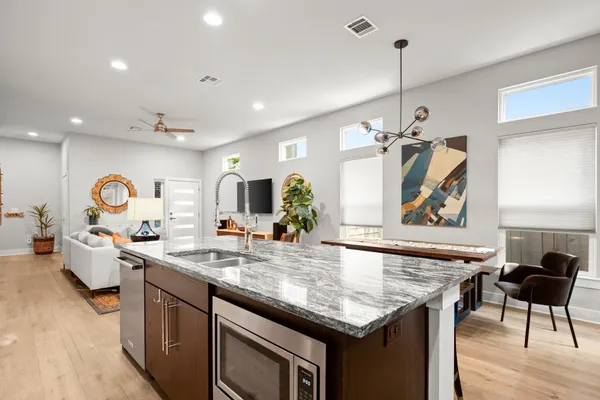 $4,000 | 3905 Clawson Road, Unit 12, Austin, TX 78704