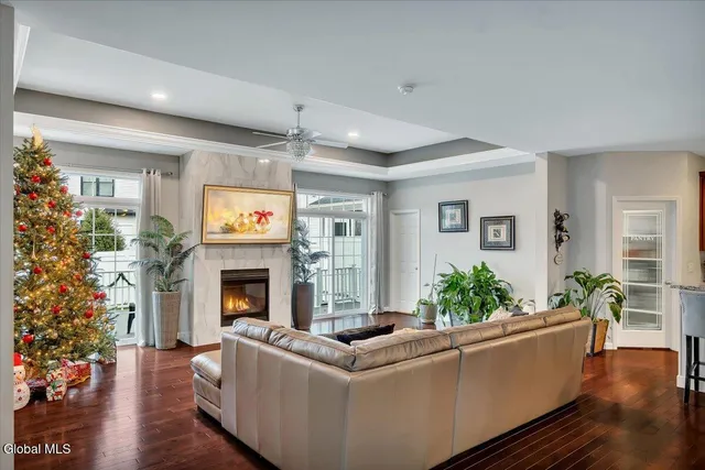 $599,000 | 40 Stacey Way, North Greenbush, NY 12180