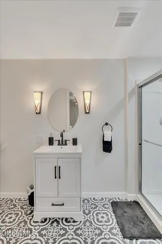 $599,000 | 40 Stacey Way, North Greenbush, NY 12180