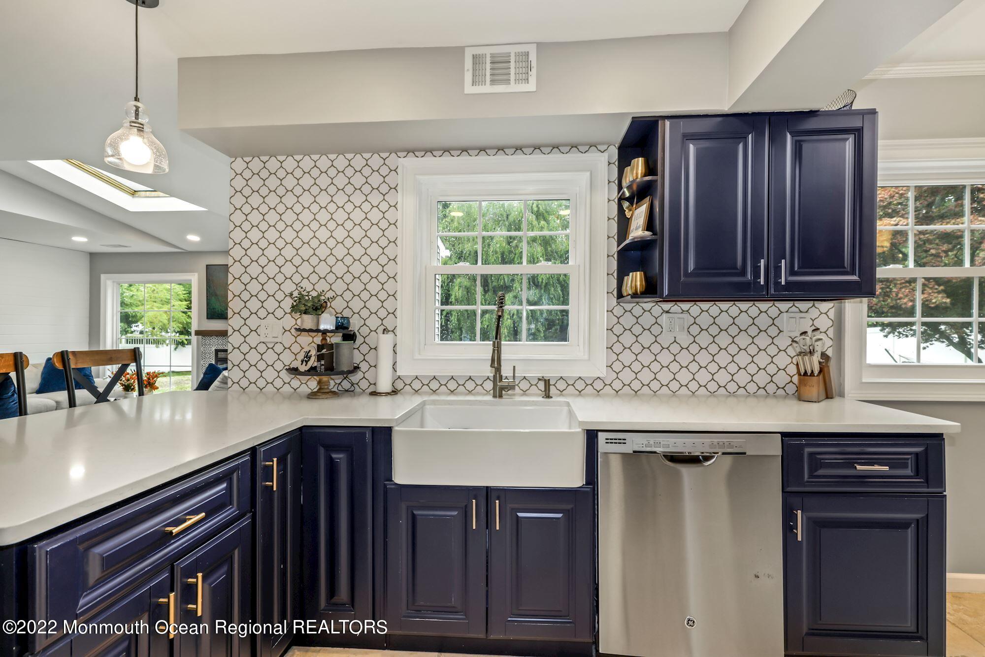 48 River Drive Marlboro, NJ 07746 - Photo 17 of 46 020_48_RIVER_DRIVE_397626_744833