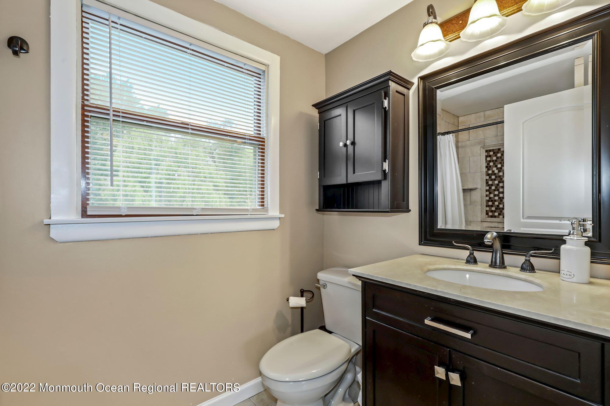 48 River Drive Marlboro, NJ 07746 - Photo 26 of 46 033_48_RIVER_DRIVE_397626_744833